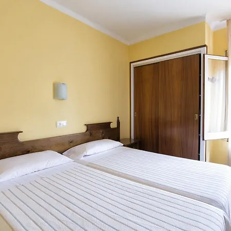 Fabrellas Guest house Caldes de Malavella