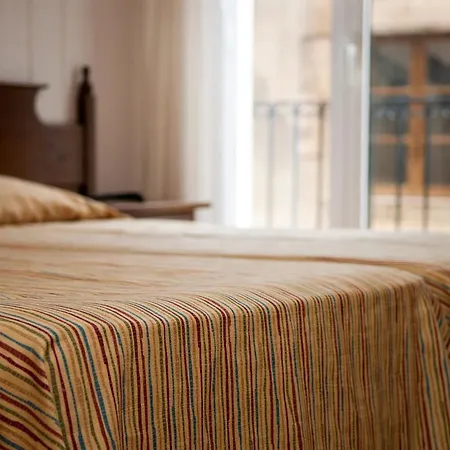 Fabrellas Guest house 2*