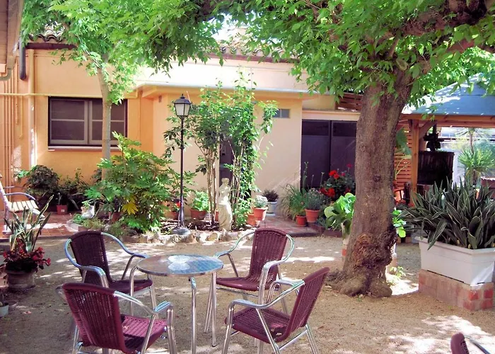 Fabrellas Pensionat 2*